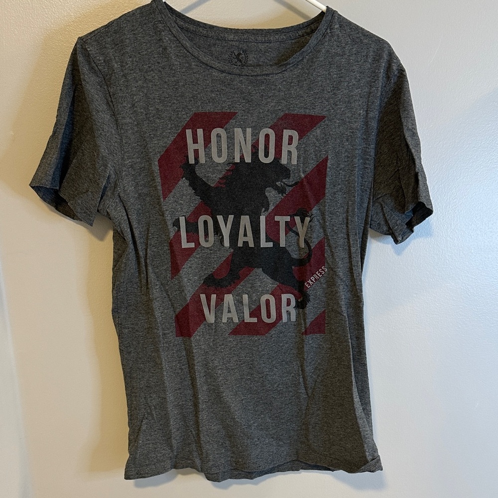 Express Gray T-Shirt with Red Graphic
